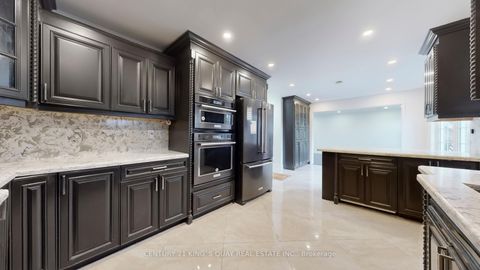 Photo 11 at 39 Hoptree Avenue, Rouge E11, Toronto