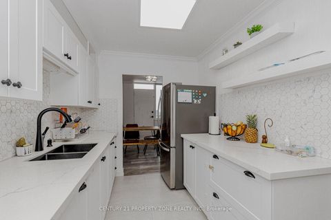 Photo 16 at 1701 - 180 Markham Road, Scarborough Village, Toronto