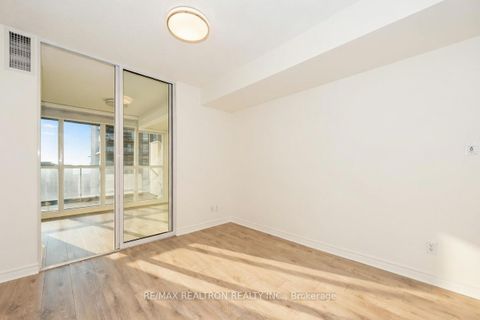 Photo 8 at 3311 - 18 Spring Garden Avenue, Willowdale East, Toronto