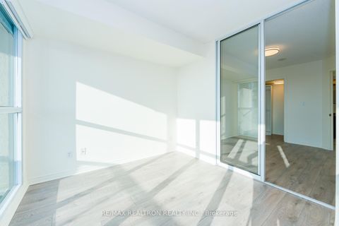 Photo 9 at 3311 - 18 Spring Garden Avenue, Willowdale East, Toronto