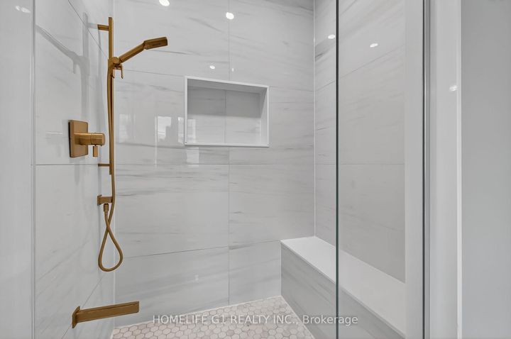 Photo 7 at 70 Appleyard Avenue, Kleinburg, Vaughan