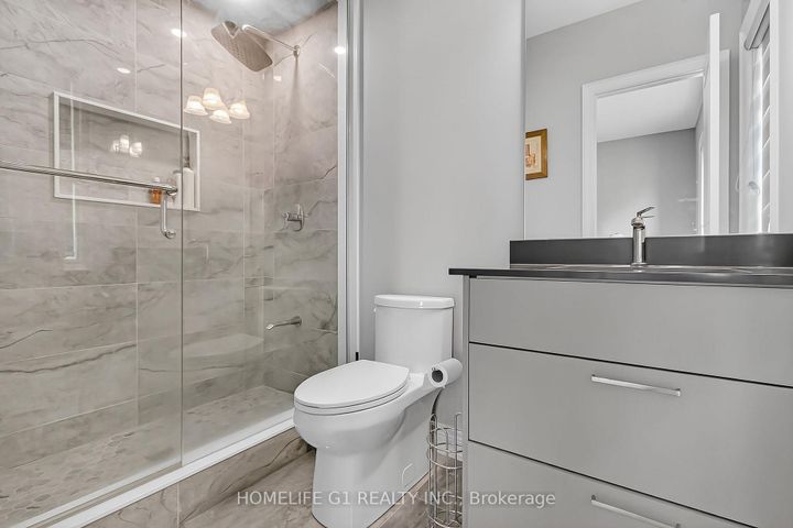 Photo 12 at 70 Appleyard Avenue, Kleinburg, Vaughan