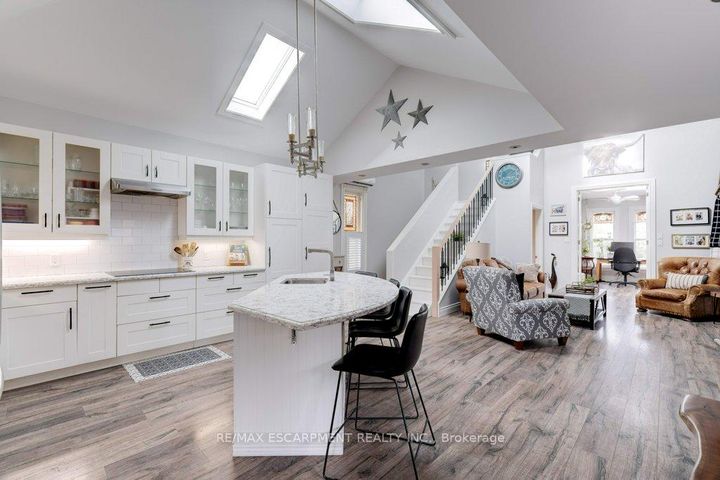 Photo 5 at 7 Homewood Avenue, Kirkendall, Hamilton