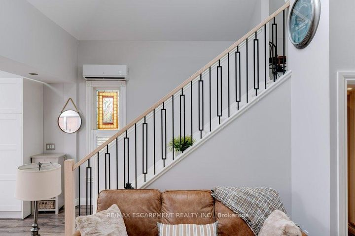 Photo 22 at 7 Homewood Avenue, Kirkendall, Hamilton