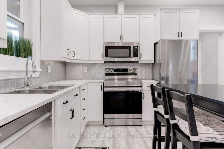 Photo 36 at 7 Homewood Avenue, Kirkendall, Hamilton