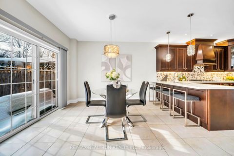 Photo 13 at 740 Valley Green Trail, Summerhill Estates, Newmarket