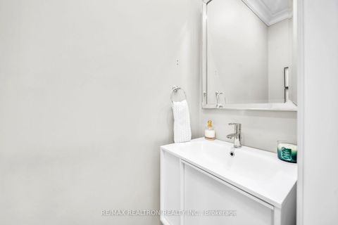 Photo 19 at 740 Valley Green Trail, Summerhill Estates, Newmarket