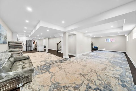 Photo 36 at 740 Valley Green Trail, Summerhill Estates, Newmarket