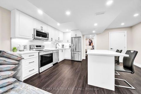 Photo 40 at 740 Valley Green Trail, Summerhill Estates, Newmarket