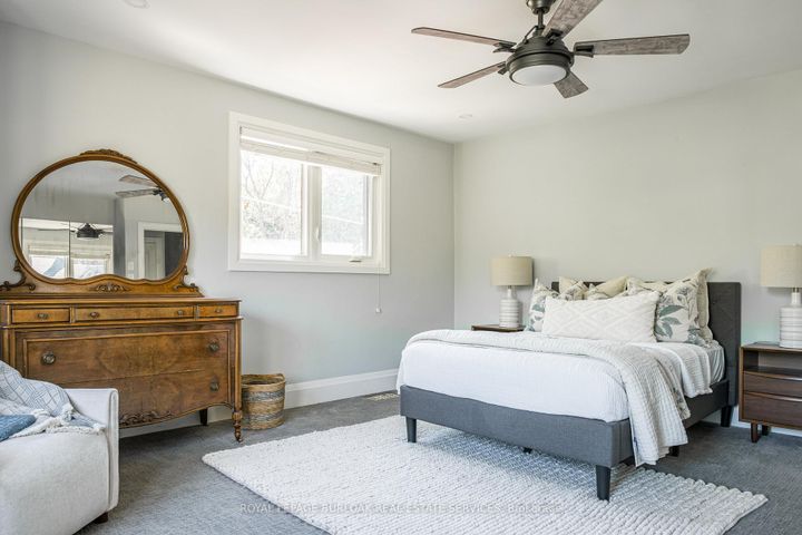 Photo 21 at 3 Oakwood Place, Westdale, Hamilton