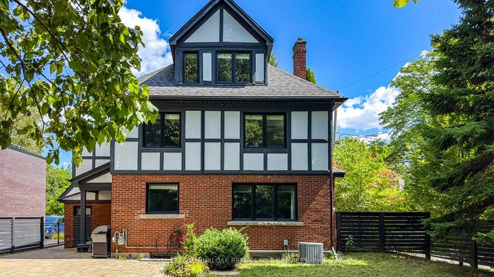 Photo 36 at 3 Oakwood Place, Westdale, Hamilton