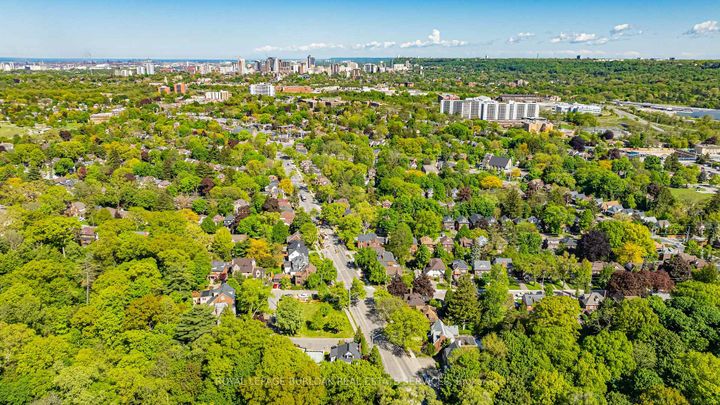 Photo 46 at 3 Oakwood Place, Westdale, Hamilton