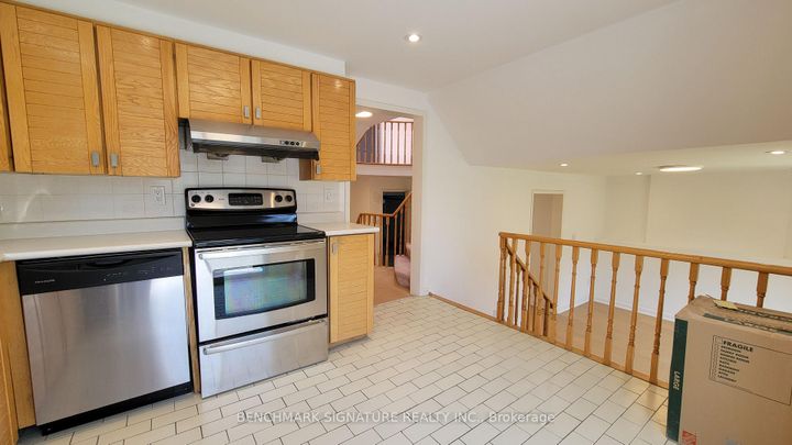 Photo 4 at 35 Wintermute Boulevard, Steeles, Toronto
