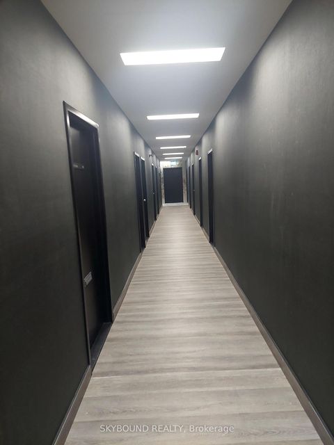 Photo 5 at 512 - 600 Sherbourne Street, North St. James Town, Toronto