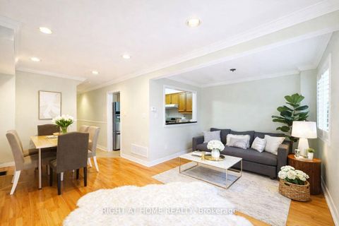 Photo 2 at 95 Giancola Crescent, Maple, Vaughan