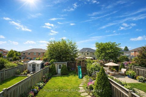 Photo 17 at 95 Giancola Crescent, Maple, Vaughan