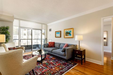 Photo 3 at 308 - 10 Delisle Avenue, St. Clair, Toronto