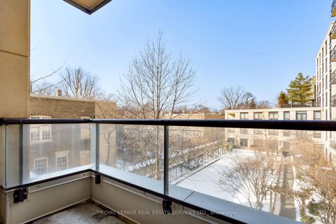 Photo 4 at 308 - 10 Delisle Avenue, St. Clair, Toronto
