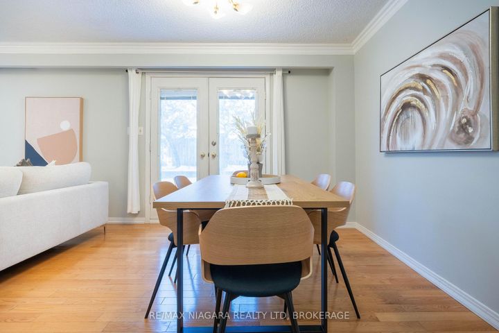 Photo 18 at 28 Rosemead Close, Unionville, Markham