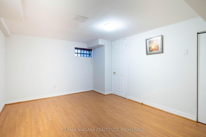 Photo 40 at 28 Rosemead Close, Unionville, Markham