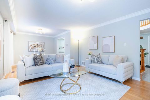 Photo 10 at 28 Rosemead Close, Unionville, Markham