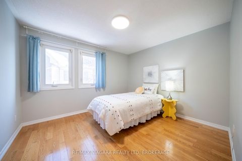 Photo 29 at 28 Rosemead Close, Unionville, Markham