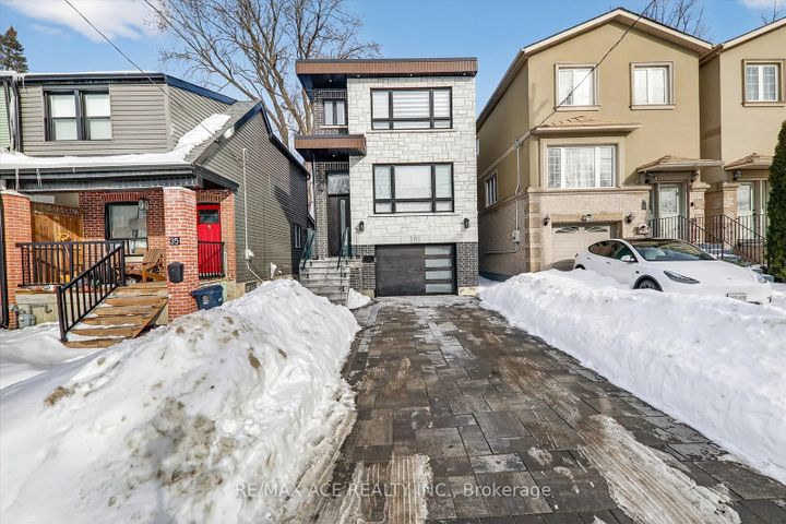 Photo 2 at 33 August Avenue, Oakridge, Toronto