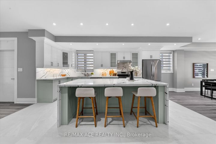 Photo 14 at 33 August Avenue, Oakridge, Toronto