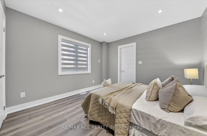 Photo 28 at 33 August Avenue, Oakridge, Toronto