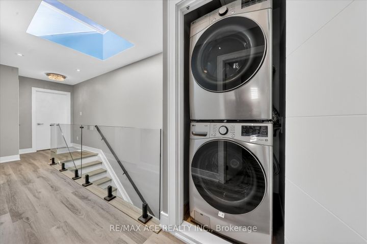 Photo 36 at 33 August Avenue, Oakridge, Toronto