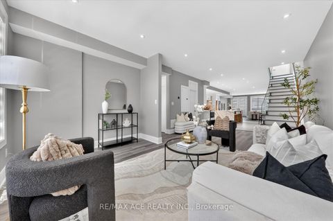 Photo 10 at 33 August Avenue, Oakridge, Toronto