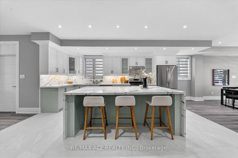 Photo 14 at 33 August Avenue, Oakridge, Toronto