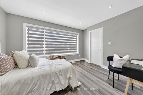 Photo 37 at 33 August Avenue, Oakridge, Toronto