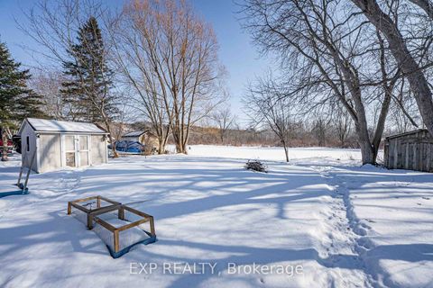 Photo 2 at 367 Adeline Drive, Keswick South, Georgina