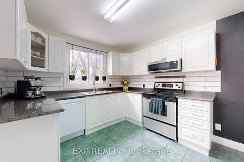 Photo 8 at 367 Adeline Drive, Keswick South, Georgina