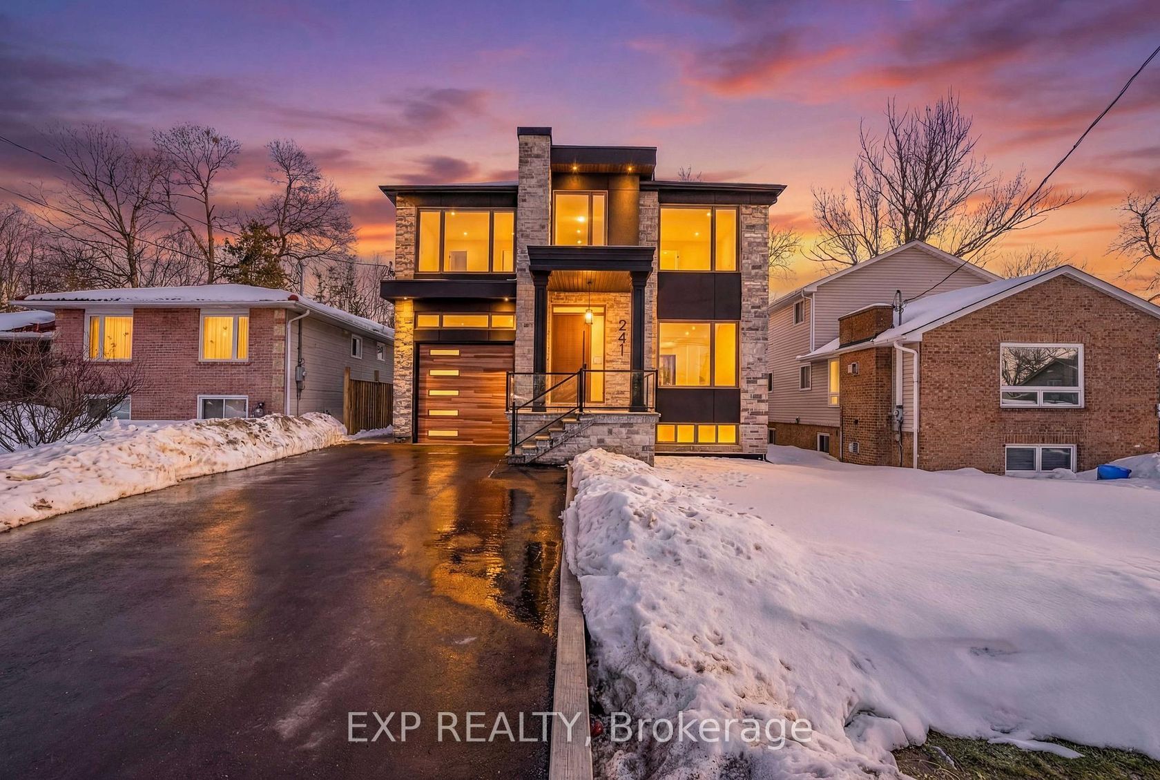 241 Parkway Avenue, Keswick South, Georgina photo number 2