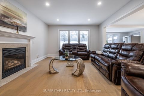 Photo 11 at 622 Lyman Boulevard, Wyndham, Newmarket