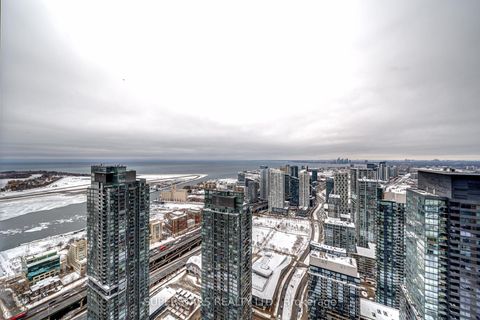Photo 9 at 5712 - 3 Concord Cityplace Way, Waterfront Communities C1, Toronto