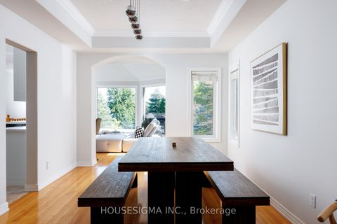 Photo 3 at 703 Madeline Heights, Wyndham, Newmarket