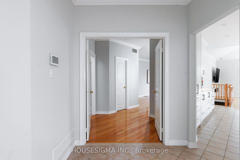 Photo 12 at 703 Madeline Heights, Wyndham, Newmarket