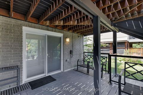 Photo 32 at 703 Madeline Heights, Wyndham, Newmarket