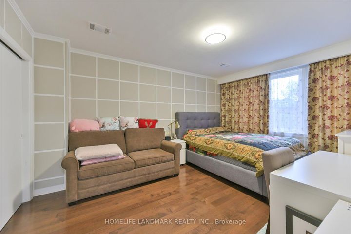 Photo 25 at 1 Hawksbury Drive, Bayview Village, Toronto