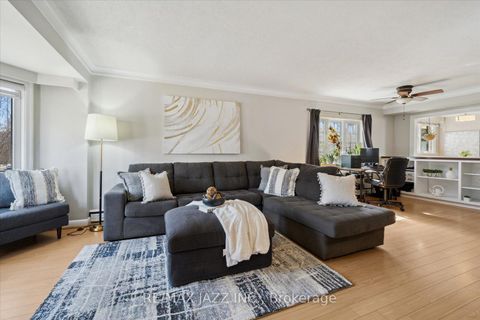 Photo 9 at 640 Mary Street N, O'Neill, Oshawa