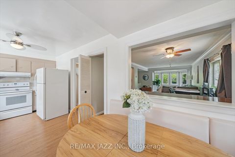 Photo 10 at 640 Mary Street N, O'Neill, Oshawa