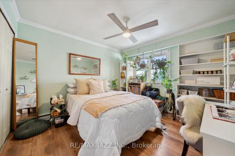 Photo 26 at 640 Mary Street N, O'Neill, Oshawa