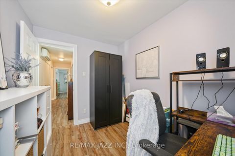 Photo 32 at 640 Mary Street N, O'Neill, Oshawa