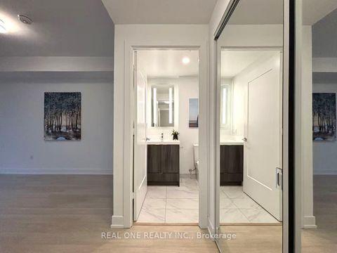 Photo 9 at 2704 - 30 Inn On The Park Drive, Don Mills, Toronto