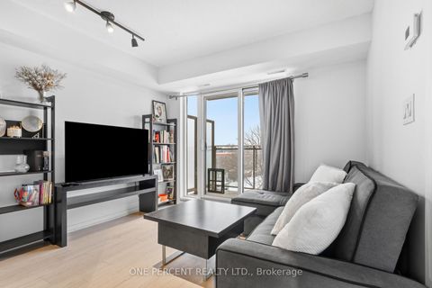 Photo 3 at 511 - 801 Sheppard Avenue W, Clanton Park, Toronto