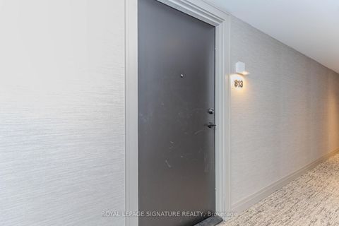 Photo 2 at 813 - 556 Marlee Avenue, Glen Park, Toronto