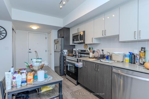Photo 8 at 813 - 556 Marlee Avenue, Glen Park, Toronto